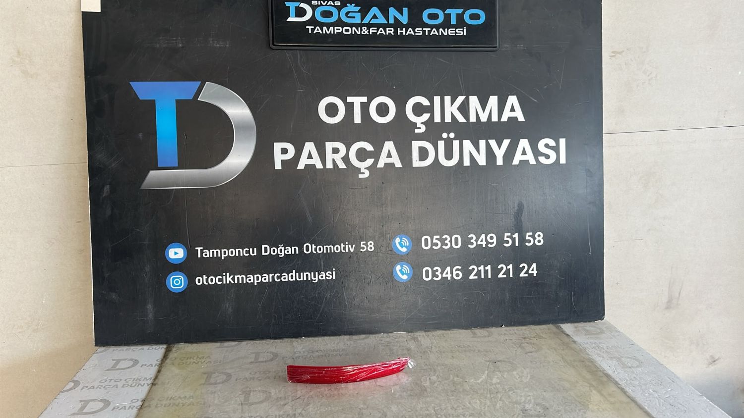VOLKSWAGEN JETTA SA� ARKA TAMPON REFLEKT�R� 2015-2018 YEN� SIFIR